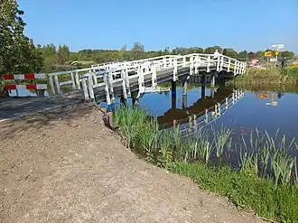 Zijaanzicht brug 994 over Weersloot (versie 2; mei 2022)