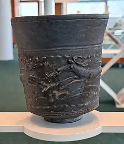 Beker met jachtscène, Sint Bernardusstraat