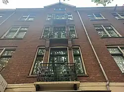 Balkonafscheiding in 2-12 (mei 2022)