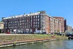 Barcelona, Amsterdam