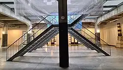 Trappartij entreehal Bagagehal