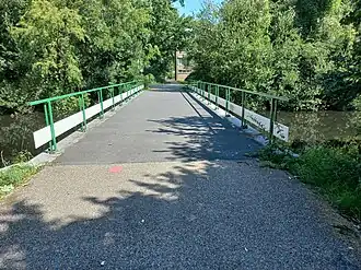 Brug 828 het park uit (juli 2023)