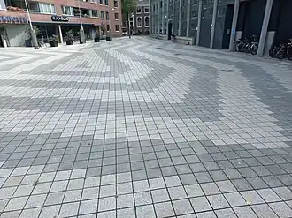 Complex form op Markenplein (augustus 2023)