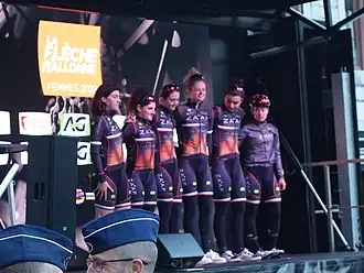 Het team aan de start van de Waalse Pijl 2023