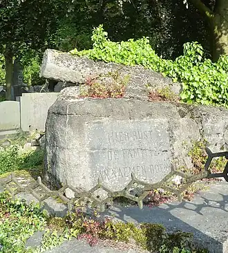 Monumentale grafzerk, Kerkhof van Tereken.
