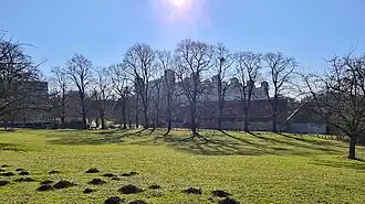 Ligging van het landgoed in het Rabental (2025). Op de achtergrond het Klinikum Aken