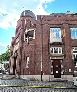 Statenstraat 4-6, hoofd- en zijingang