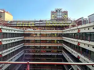 Binnenhof en liftschachten