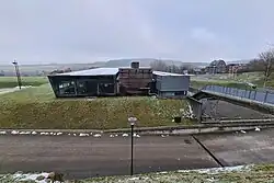 Zuidzijde met loopbrug