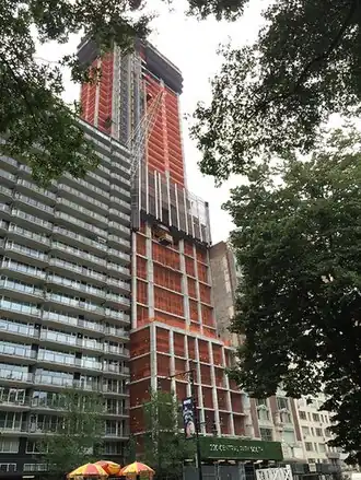 220 Central Park South in aanbouw, juli 2016