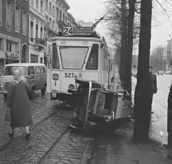 Motorwagen 527 op lijn 24; 1960.