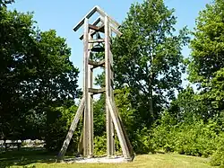 Klokkenstoel op de begraafplaats (2010)