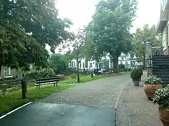 De straat waarin het restaurant is gelegen