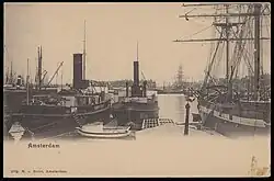 Twee ijsbrekers en een driemaster in het Oosterdok (fotograaf onbekend, ca. 1900).