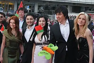 3+2 tijdens de openingsceremonie van het Eurovisiesongfestival 2010