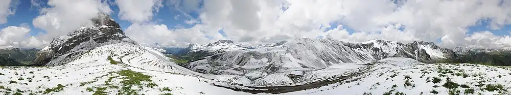 360° Panorama vanaf de Hochalppass aan de voet van de Großer Widderstein met rechts ervan uitzicht op Hochkrumbach en de Höferspitze. Links van de Großer Widderstein ligt het Kleinwalsertal