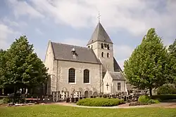 De parochiekerk, gewijd aan Sint-Catharina