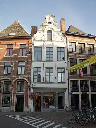 Huis De Drye Heringhen op de Vismarkt, Leuven