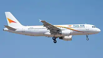 Tus Airways Airbus A320 op Larnaca airport, Cyprus