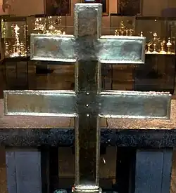 Achterkant dubbelkruis