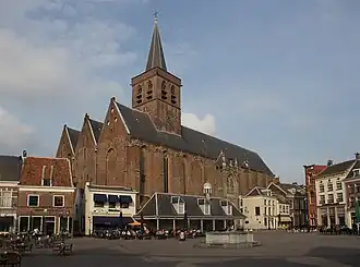 Deel van de Hof met onder andere de Sint-Joriskerk, de Boterwaag en Logement de Gaaper.