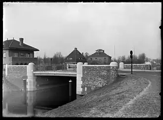 De Marisbrug over de Crayenestervaart