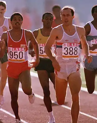 Ovett (nr. 388) op de 800 m tijdens de OS van 1984
