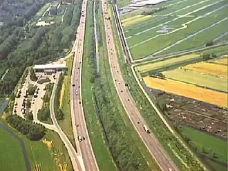 Luchtfoto mei 1992 Verkeer & Waterstaat