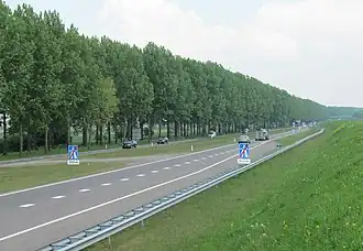 Geluidswal bij de A15 in Bemmel