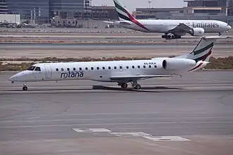 Een Embraer ERJ 145 van Rotana Jet