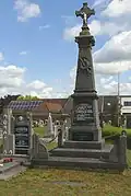 Praalgraf in Lokeren, een obelisk als model