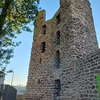 Toren in de barbacane