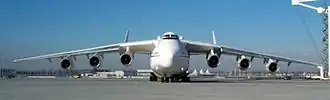 De Antonov An-225, het grootste vliegtuig ooit gebouwd (2002)