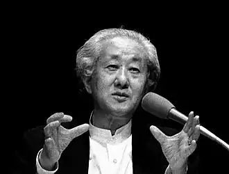 Isozaki in 2001