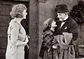 Kathlyn Williams, May McAvoy, en Ralph Lewis in A Private Scandal (1921)