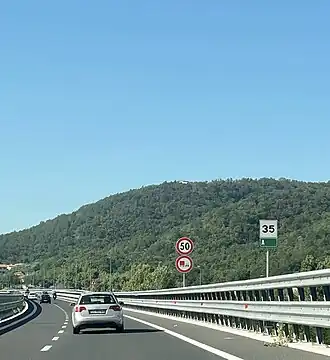 De snelweg richting Slovenië