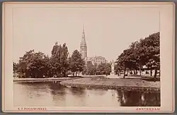 De Van Eeghenfontein (rechts) circa 1900