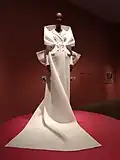 A World Where Sculpture Meets Couture. Ontworpen door Mohamed Benchellal voor de tentoonstelling 'Moda' in het Centraal Museum Utrecht, 2024 (aangekocht door het CM).
