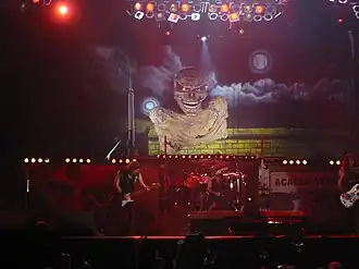 Iron Maiden in concert in Parijs, 2005
