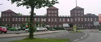 Directiegebouw van de staalfabriek