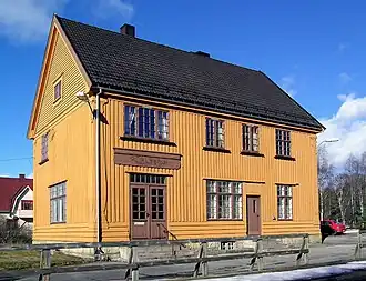 Ådalsbruk Stasjon