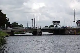 De Aalsmeerderbrug, het begin van de Kruisweg