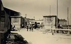 De afbraak van het stationsgebouw uit 1896 in 1951.