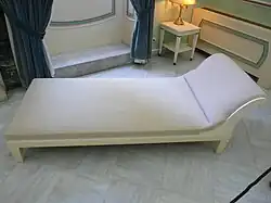 Griekse chaise longue