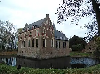 Kasteel Wijenburg te Echteld (v.a. 1957, restauratie)
