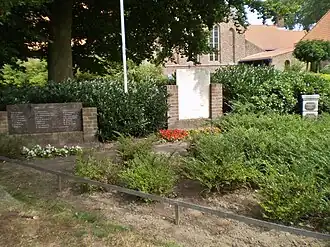 de drie monumenten in het plantsoen