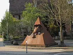 Pyramide (1995)