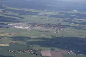 Friederikensiel op de voorgrond (achtergrond: Hohenkirchen)