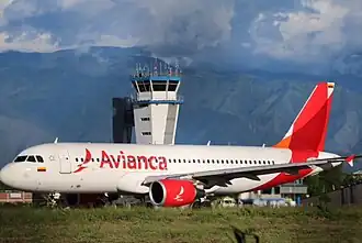 Een toestel van Avianca op Aeropuerto Benito Salas