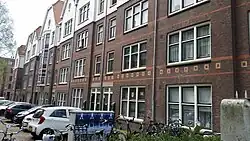 De even genummerde zijde (2018)